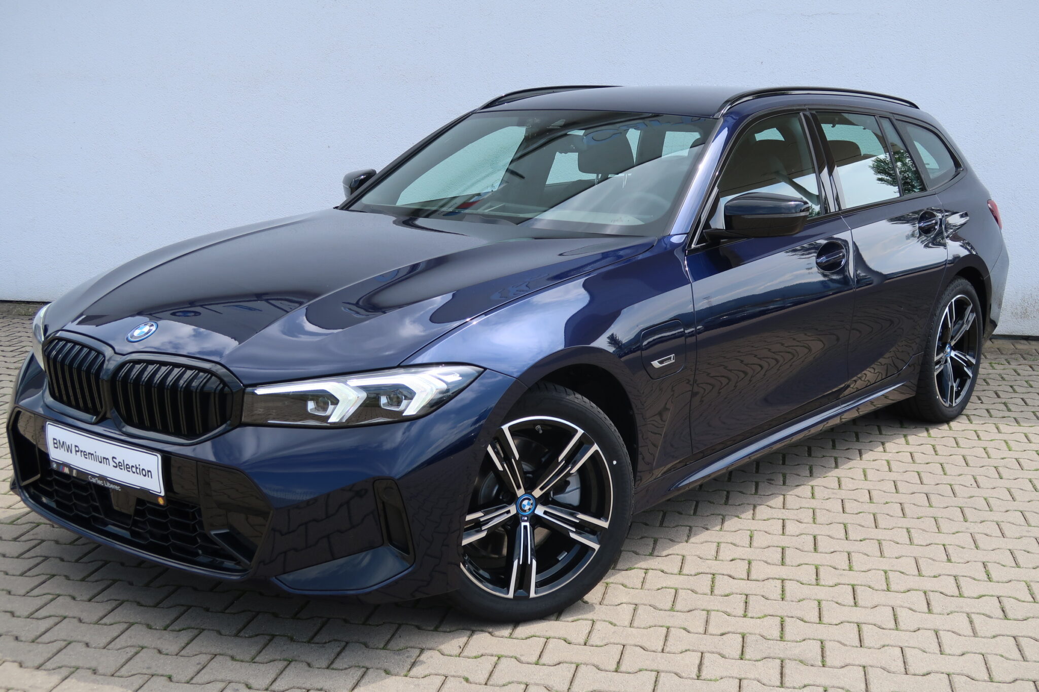 BMW 320e xDrive Touring