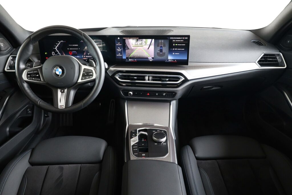 BMW 330i xDrive Touring