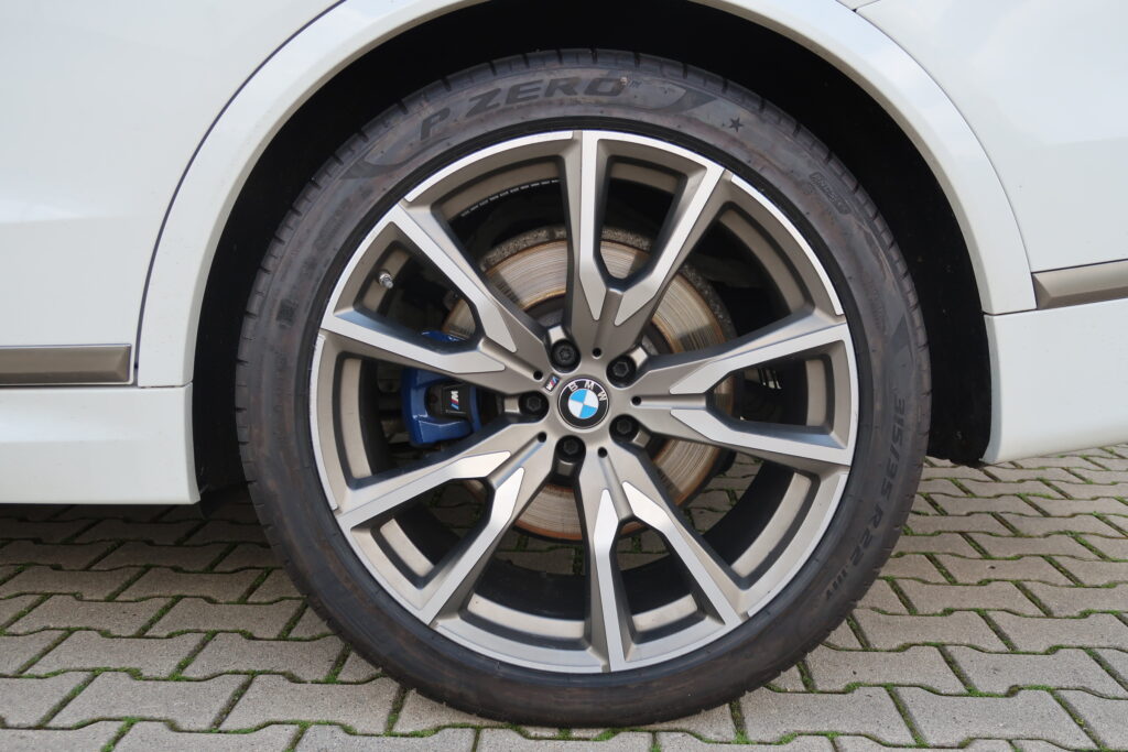 BMW X7 M50d