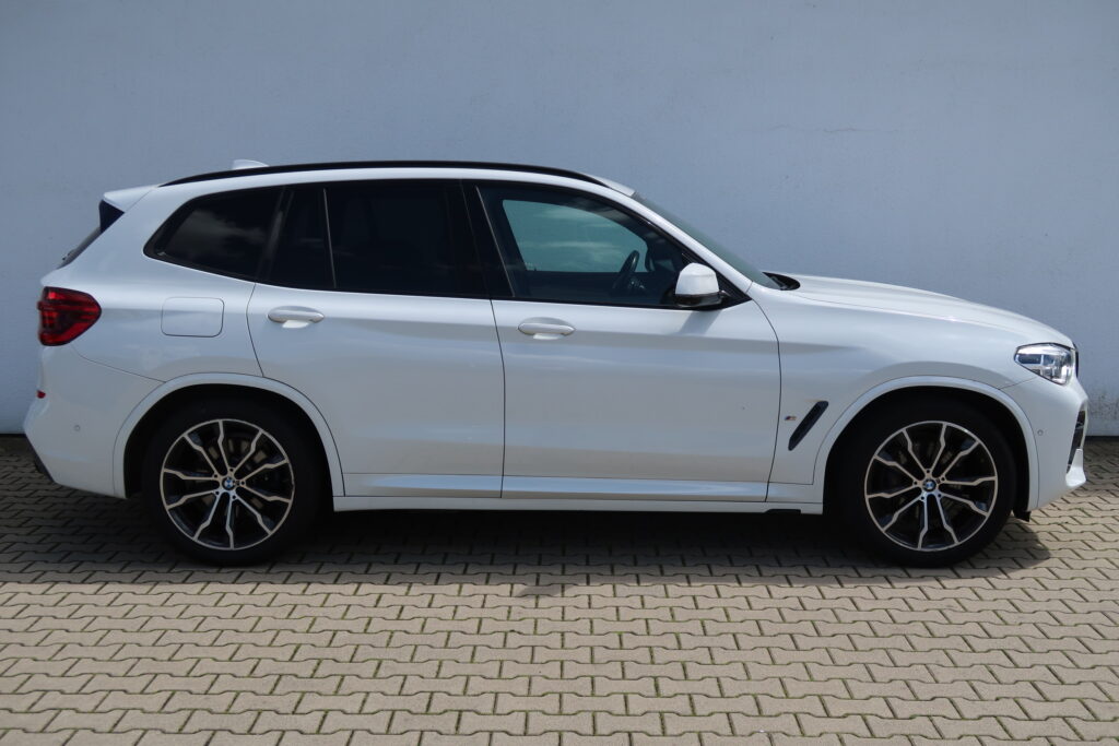 BMW X3 xDrive30e