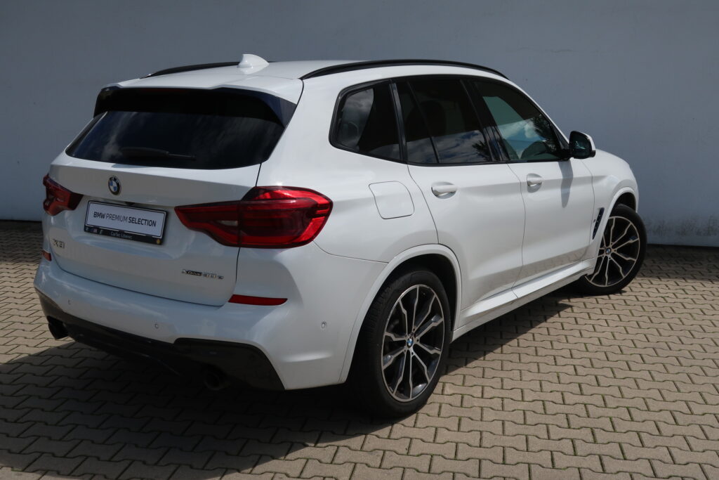 BMW X3 xDrive30e