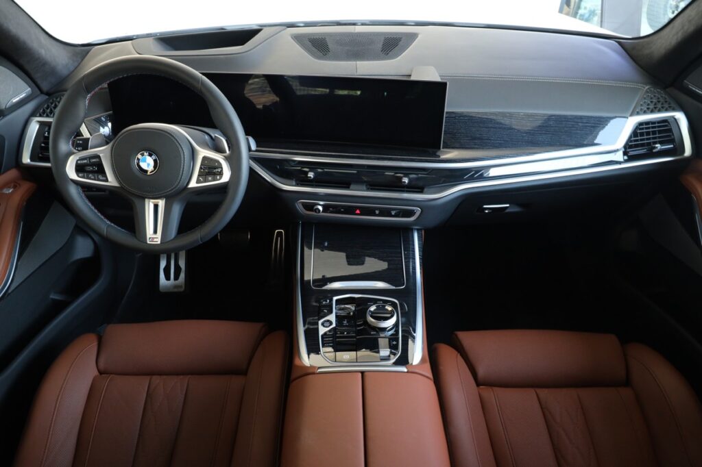 BMW X7 M60i xDrive