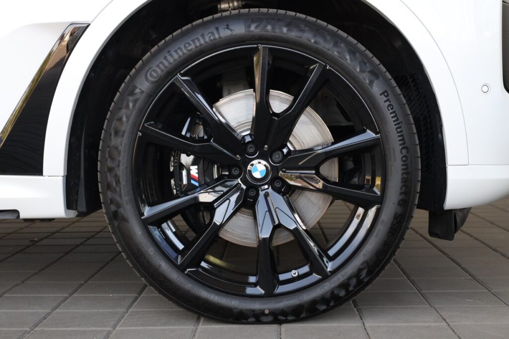 BMW X7 M60i xDrive