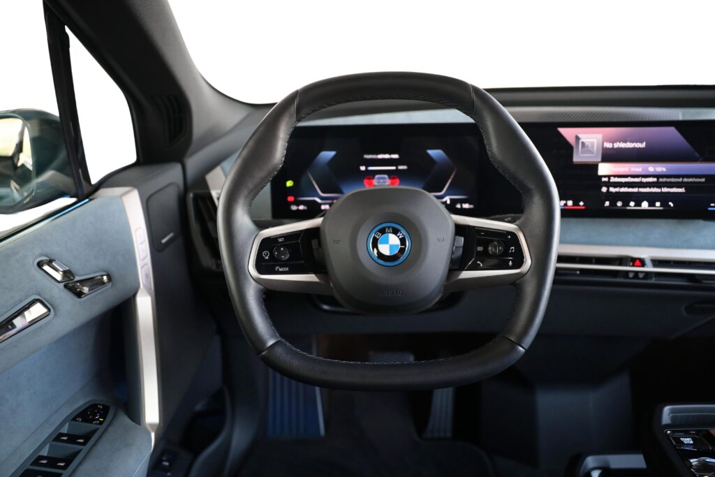 BMW iX xDrive40