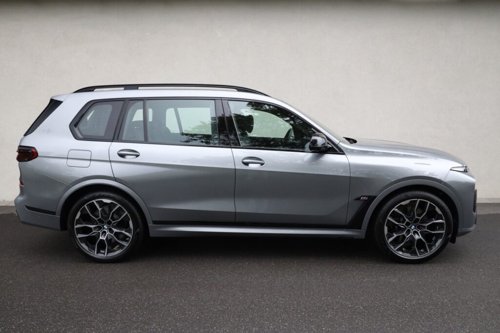 BMW X7 M60i xDrive