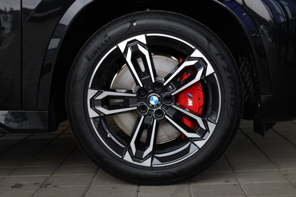 BMW X1 xDrive23i