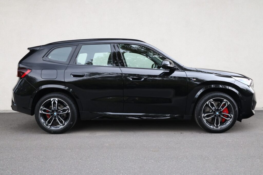 BMW X1 xDrive23i