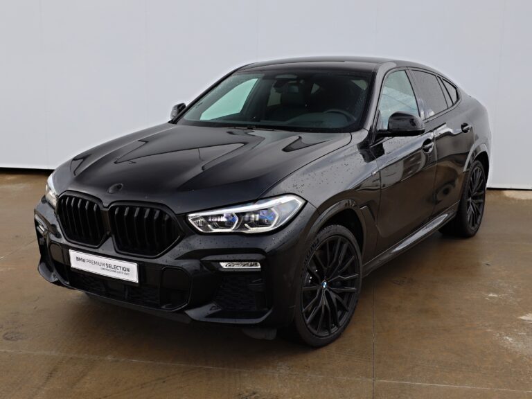 BMW X6 M50i