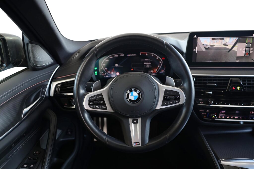 BMW M550i xDrive