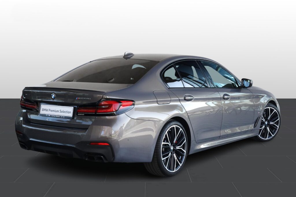 BMW M550i xDrive