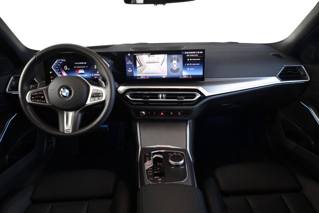 BMW 330i xDrive