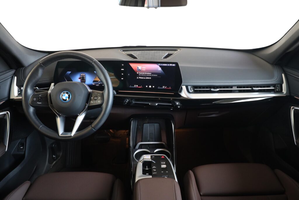 BMW iX1 xDrive30