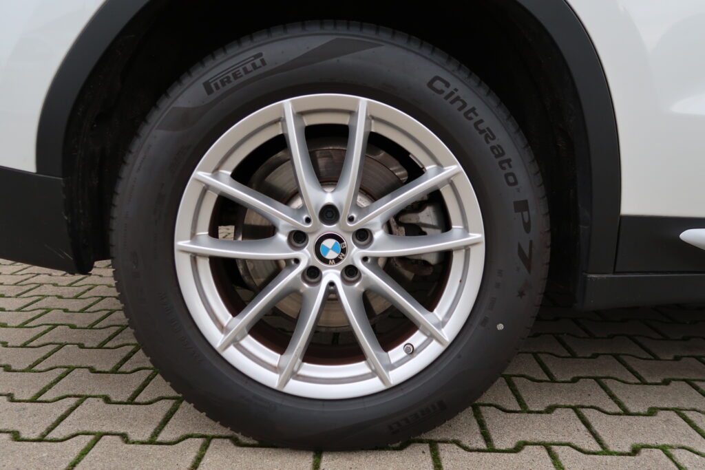 BMW X3 xDrive20i