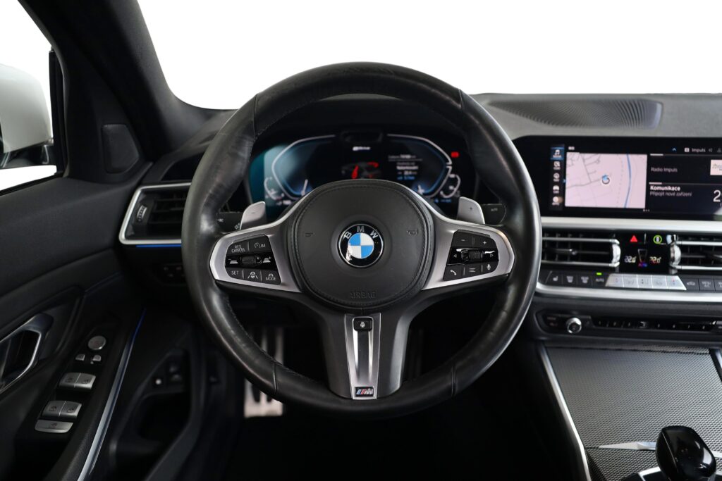 BMW 330e xDrive