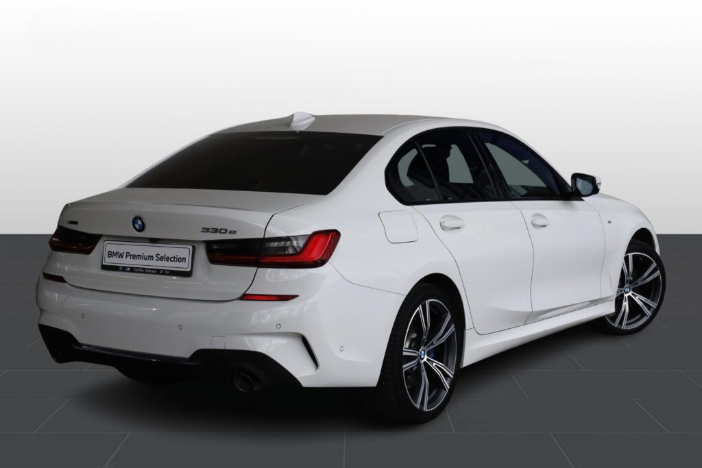 BMW 330e xDrive