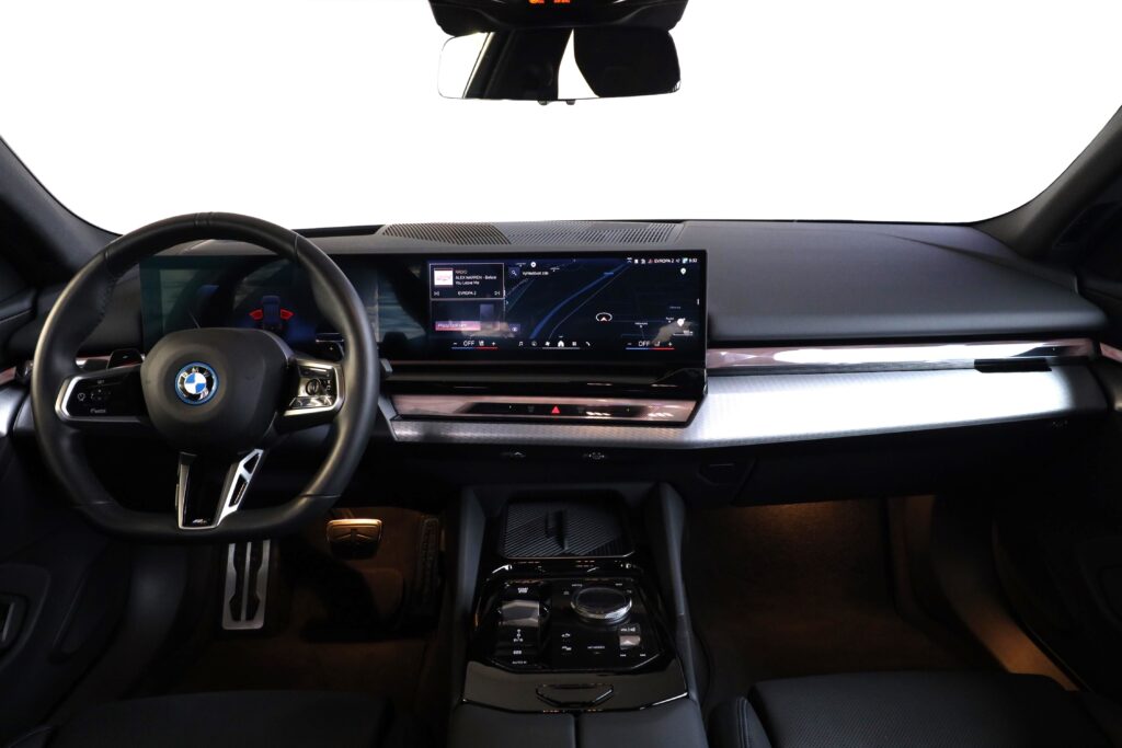 BMW 550e xDrive