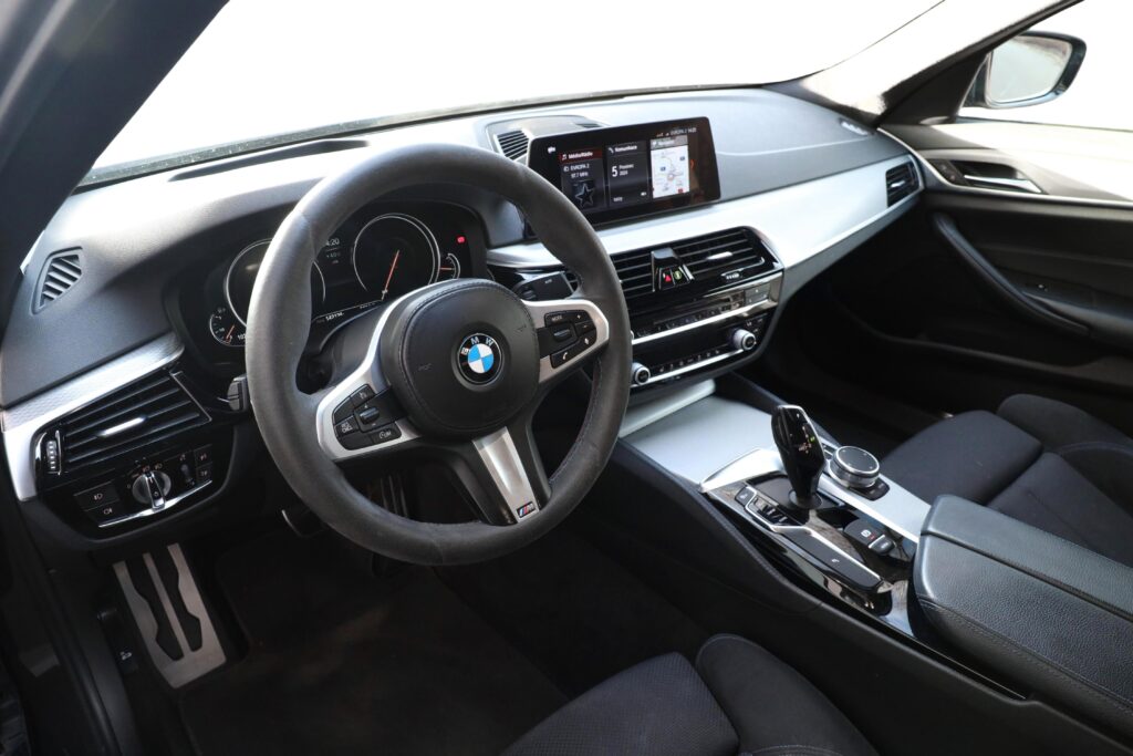 BMW 530i