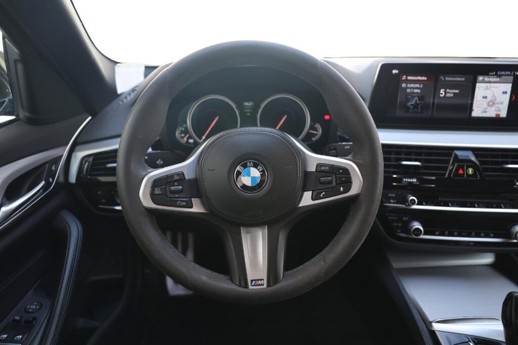 BMW 530i