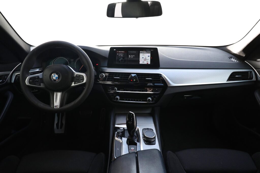 BMW 530i