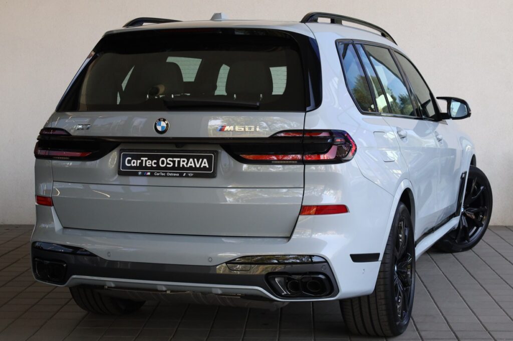 BMW X7 M60i xDrive