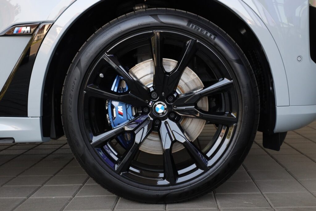 BMW X7 M60i xDrive