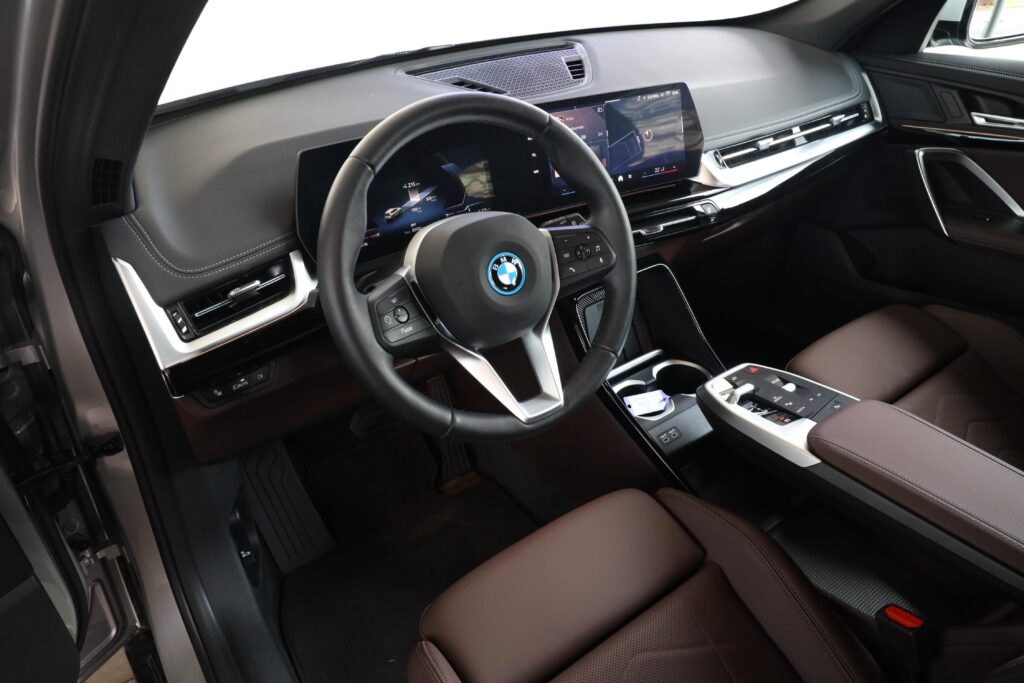 BMW iX1 xDrive30