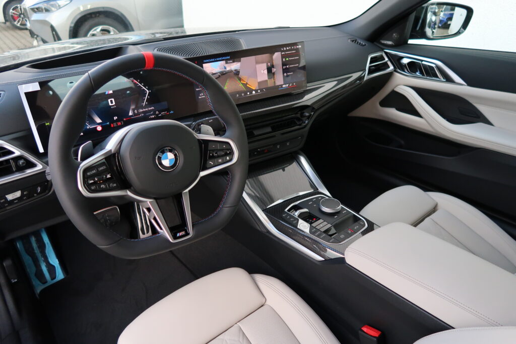 BMW M440i xDrive Convertible