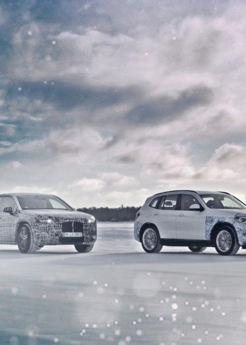 BMW iX3, BMW i4 a BMW iNEXT v zimních testech na polárním kruhu. Elektromobilita v extrémním počasí