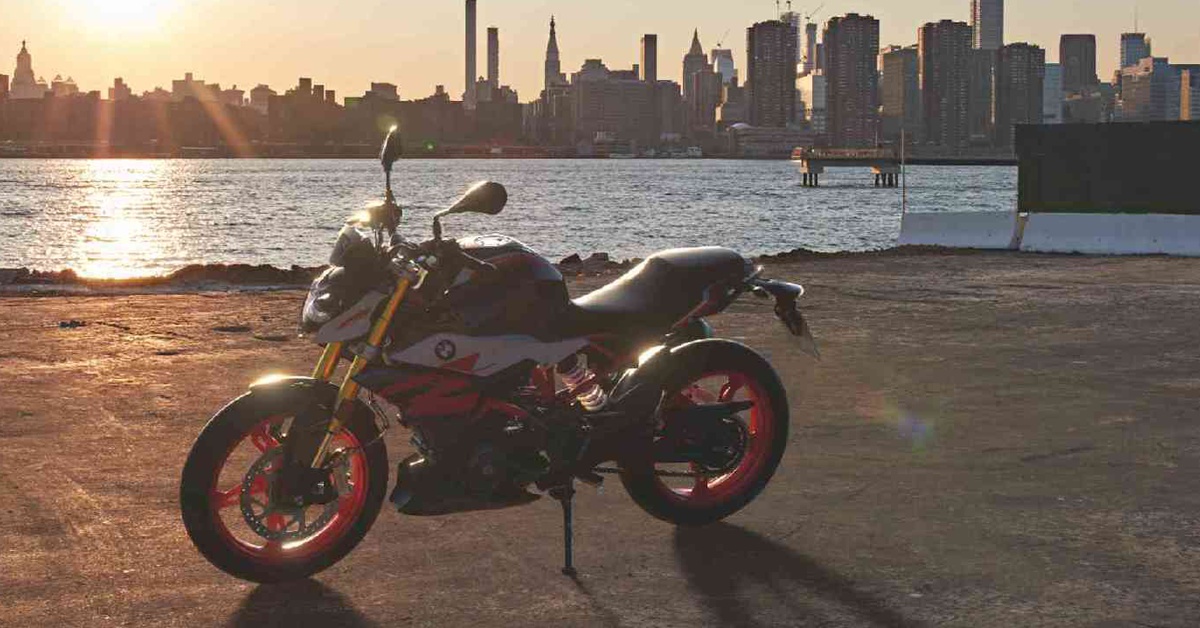 BMW G 310 R od 2 390 Kč měsíčně*