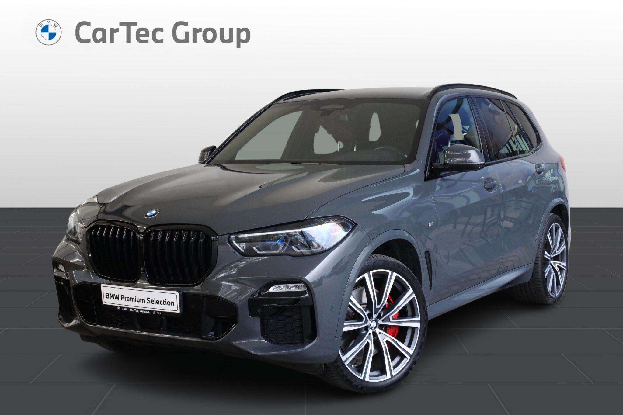 BMW X5 M50i